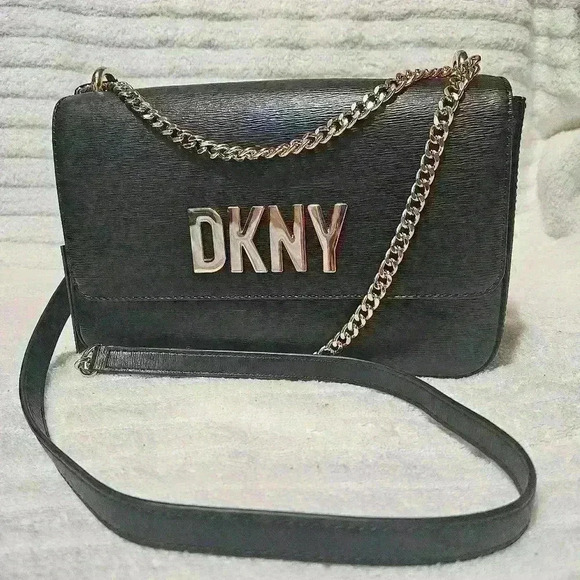 Dkny Handbags - NWT DKNY crossbody women's bag